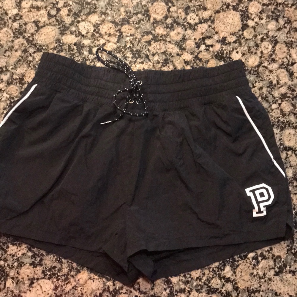 😍PINK SHORT WINDBREAKER SHORTS😍